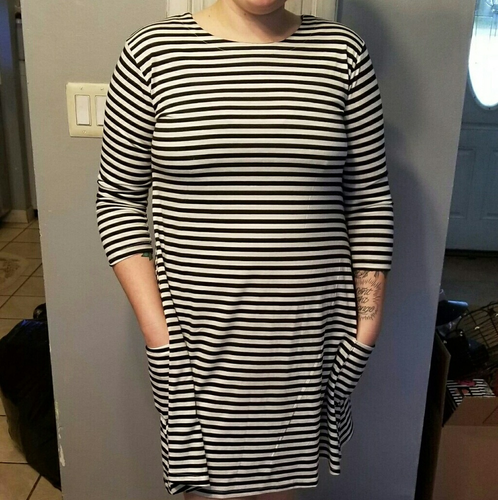 Striped dress with pockets